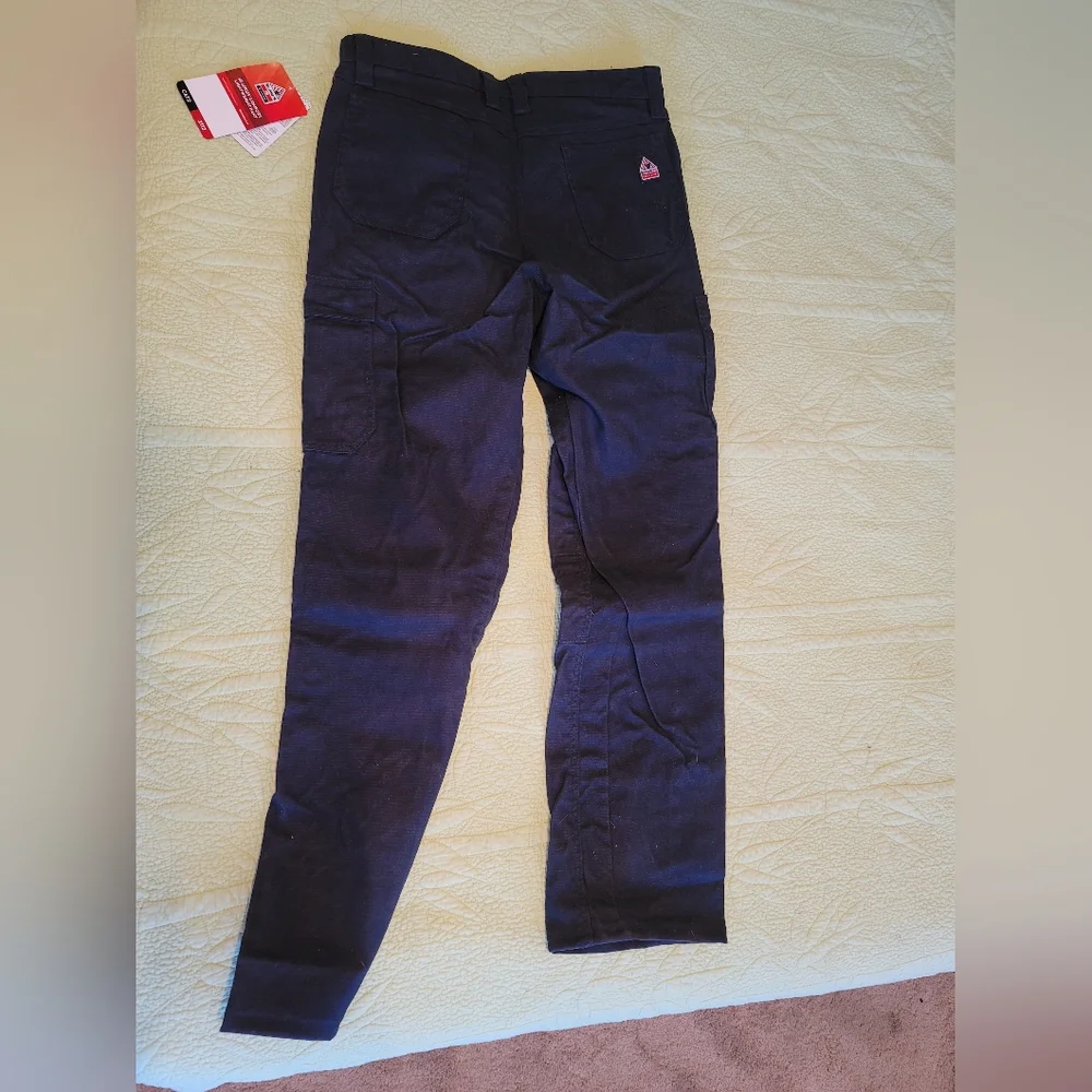 Bulwark Navy Womens Cargo Pants - Picture 10 of 11